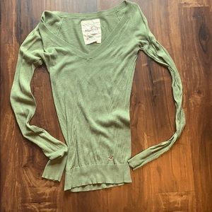 Green light weight sweater